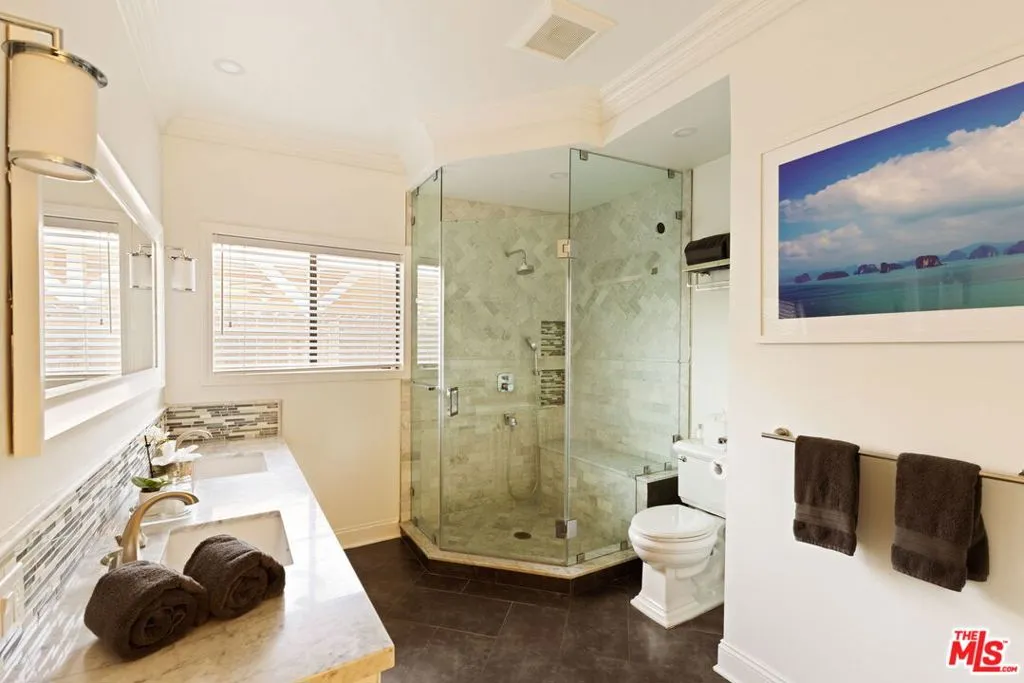 13128 Hartsook Street, Sherman Oaks, California 91423 home-pic-25